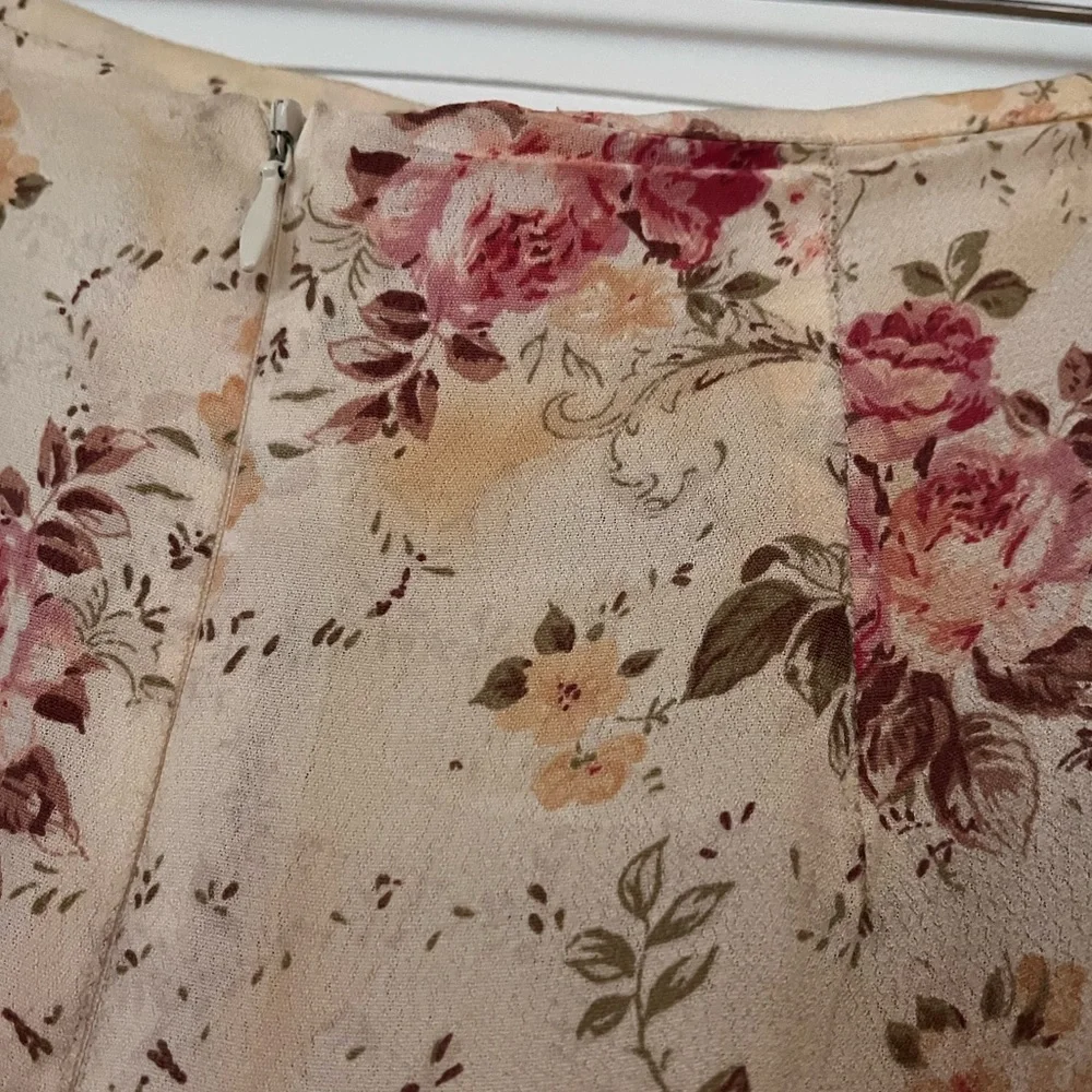 Reformation floral skirt - Picture 4 of 5